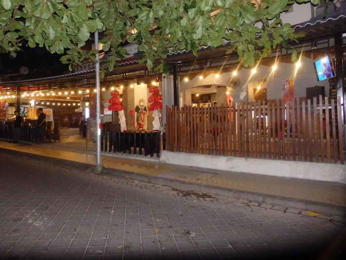Tab Hotel Legian Bali Seminyak 3*,